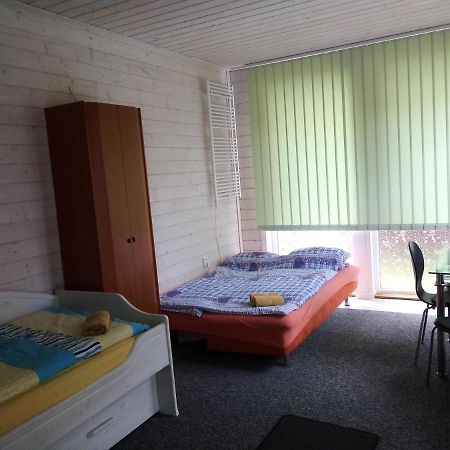 Ferienwohnung Rekreacni Chatka / Tiny House Františkovy Lázně Exterior foto